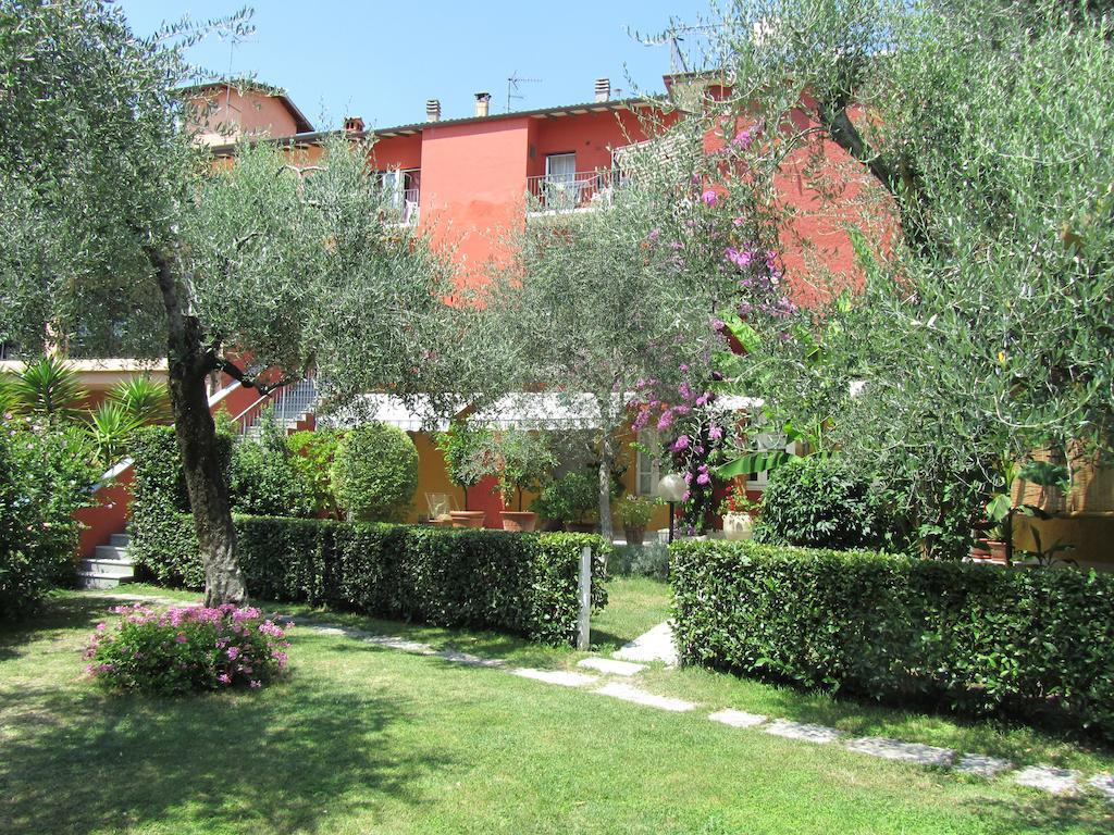 Borgo Antico Apartments Toscolano Maderno Exteriör bild